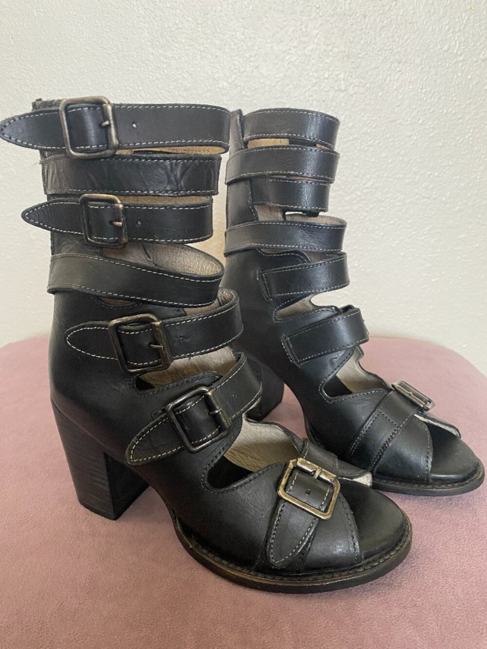 Freebird Bond Black Heeled Sandal - Size 8